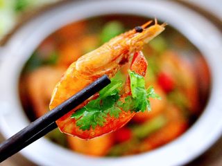 19、芸豆丝爆虾,鲜香味浓郁，好吃到停不下来。