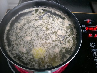 4、当归黄芪红枣乌鸡????汤,看看。多脏啊。