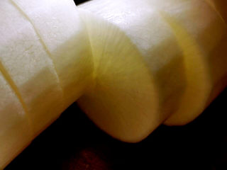 12、羊肉炖萝卜汤,切大块