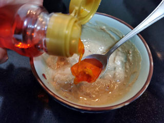 18、羊肉炖萝卜汤,加入辣油