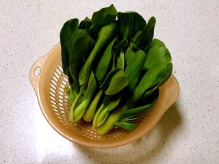 7、双色厚蛋烧,小油菜清洗干净