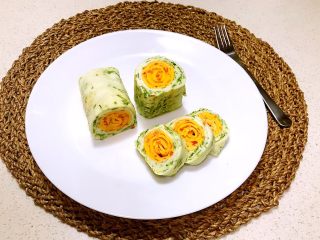 16、双色厚蛋烧,高颜值的早餐做好了~