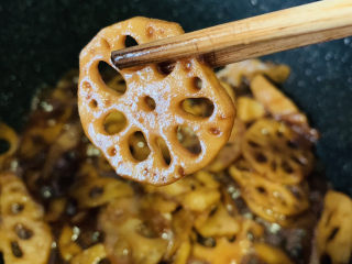 16、糖醋莲藕,收汁，起锅