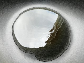 8、糯米烧麦(饺子皮版),锅里放油烧热