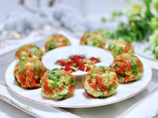 22、包菜虾皮菜团子,蘸上蘸料太爽咯～