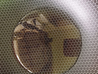 7、辣子鸡,热锅冷油