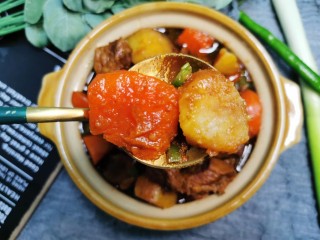 14、红焖牛肉,土豆胡萝卜软糯香甜
