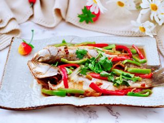 15、啤酒酱焖海鲈鱼,米饭多吃了两碗。