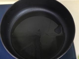 5、油焖高瓜,热锅冷油