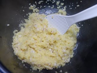 6、黄白双米沙拉—低脂代餐，健康减肥,煮好取出拌匀放凉备用