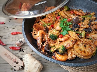 24、麻辣香锅——麻辣界的扛把子,按照囡姐的方法去做的话，味道绝对绝对不输外面任何一家店子，而且要比外面健康得多！并且呢，你从来都不会想到，哪怕是厨房小白本白也绝对是零失误！