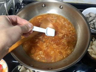 12、花蛤豆腐汤➕韩式花蛤豆腐汤,加入半茶匙白糖