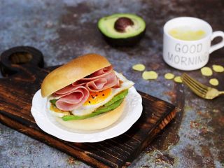 21、贝果汉堡包,成品图。