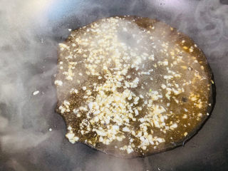 15、蒜蓉小白菜,大火烧开即可