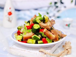 18、猪头肉拌黄瓜,成品一