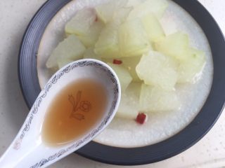 12、白玉冬瓜,冰凉后，淋上半勺芝麻油。