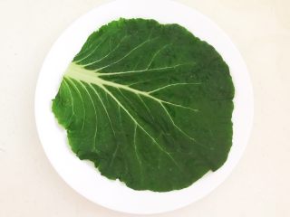 22、非常独特的东北饭包,取一片白菜叶