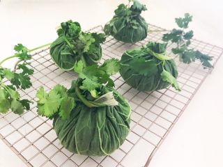 28、非常独特的东北饭包,做了4个饭包，还没上桌就吃光了，好吃又好看~