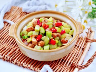 20、鸡丁黄瓜盖浇饭,简直是神仙搭配，盖浇饭里独爱这一份。