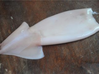 8、糯米控绝不能错过——香烤鱿鱼包饭,鱿鱼撕掉皮