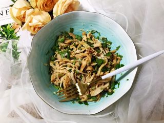 15、藤椒风味手撕鸡～简易版,成品图