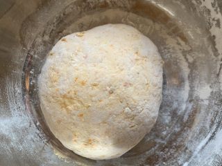 16、南瓜花卷,揉成不沾手的面团