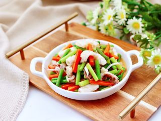 16、蚝香蒜薹鱿鱼小炒,成品