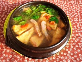 25、牛柳炖豆泡,牛柳炖豆泡味美汤鲜，牛柳嫩滑多汁，豆泡吸足了汤汁的味道，营养丰富，非常独特~
