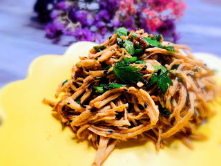 21、手撕鸡胸肉,手撕鸡胸肉，完成！