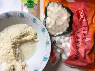 1、快手小食 酒酿圆子,食材