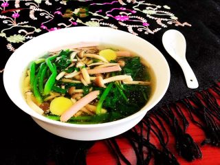 23、杂蔬火腿羊汤,鲜香浓郁的杂蔬火腿羊汤，不腥不膻，味道美极了~