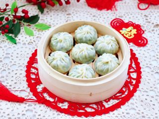 20、荠菜鸡蛋虾皮蒸包,成品一