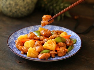 15、菠萝咕咾肉,如果勾起了你的食欲就赶快试试吧！