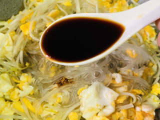 13、豆芽炒粉条,加酱油；