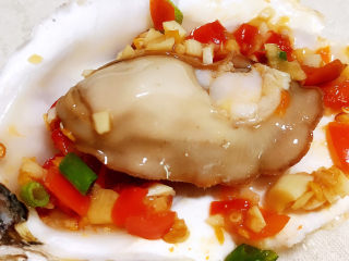 14、蒜蓉剁椒蒸生蚝,美味