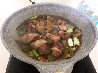 15、自制香熏鹅肝,水量没过鹅肝