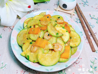 17、西葫芦炒虾仁,减脂又健康，吃起来吧！