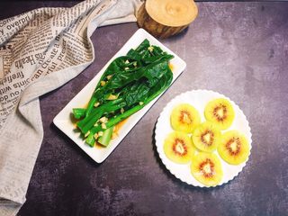 13、#咸味#万里一眼绿，白灼菜心,我的午餐就是青菜配水果！减脂中！