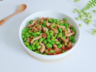 13、毛豆炒肉丝,堪称米饭绝配，简单又开胃，一顿多吃两碗米饭！