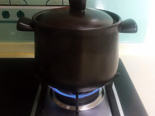 19、山药玉米排骨汤,大火烧开后小火煲30分钟