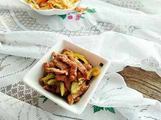 20、土豆酱肉丝卷饼,酱肉丝！