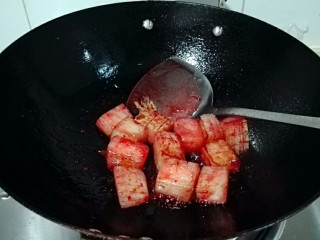 13、玫瑰腐乳冬瓜,生抽下锅炒匀