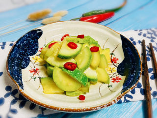 15、醋溜西葫芦,成品图