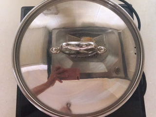 20、爆炒猪肚,大火烧开后小火慢烧40分钟