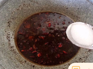 13、红烧鲅鱼,加入精盐