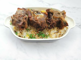 18、冬季滋补好时机,烤羊蝎子藜麦饭,撒上葱花,美味开动了!