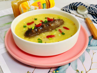 15、小米海参粥,小米海参粥营养丰富，鲜美可口。