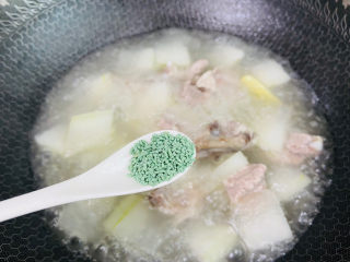 14、排骨冬瓜汤,蔬之鲜调味