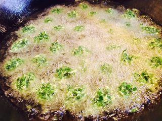 11、韭菜小圆子,这是小丸子全部漂上来的状态