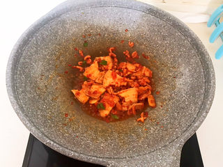 20、韩国海带汤,翻炒均匀